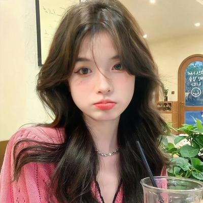 虚拟小姐在看着你